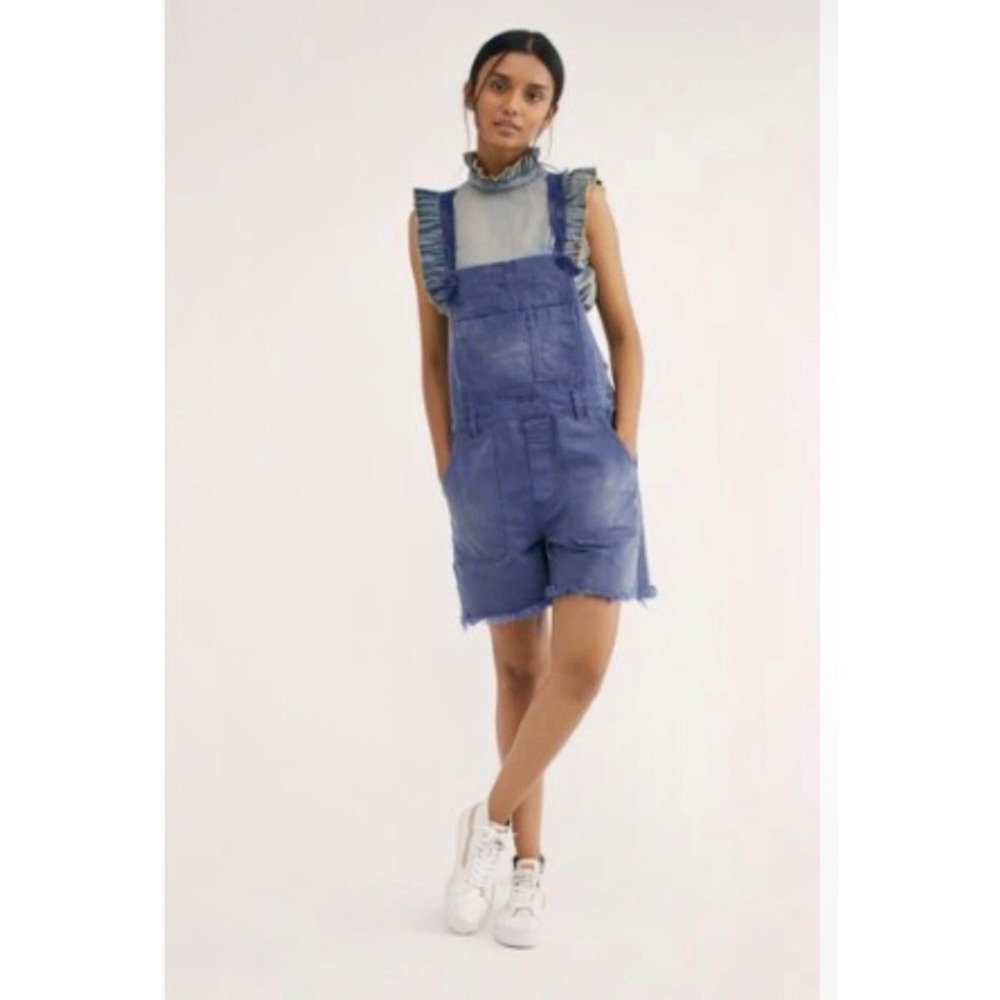 Free People Denim Shortalls Blue Cotton Carpenter Utility Frayed Shorts Size 2